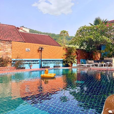 Baankasemsuk hotel 般咔 深宿 Patong Bagian luar foto
