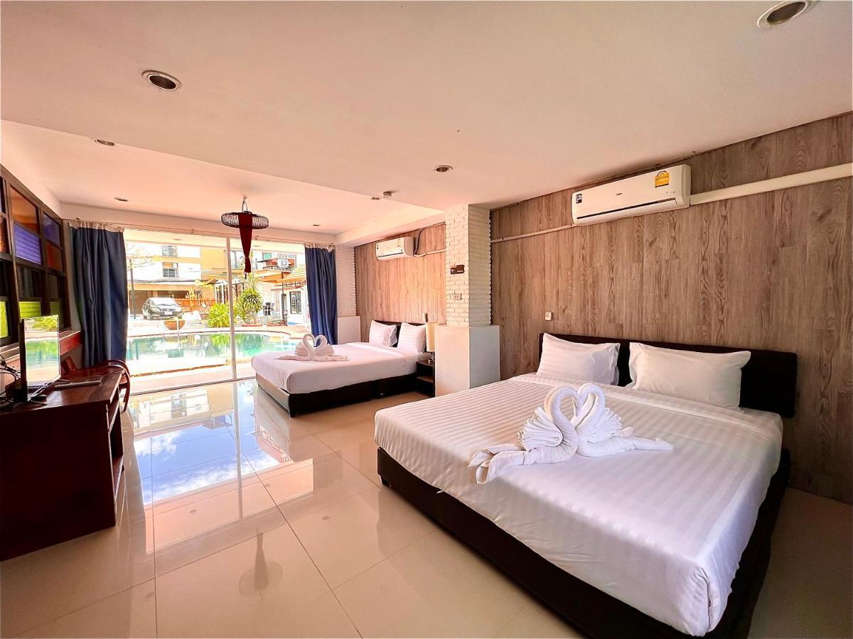 Baankasemsuk hotel 般咔 深宿 Patong Bagian luar foto