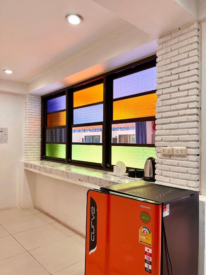 Baankasemsuk hotel 般咔 深宿 Patong Bagian luar foto
