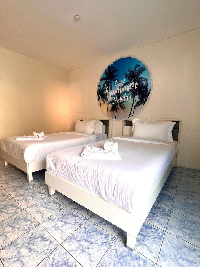 Baankasemsuk hotel 般咔 深宿 Patong Bagian luar foto