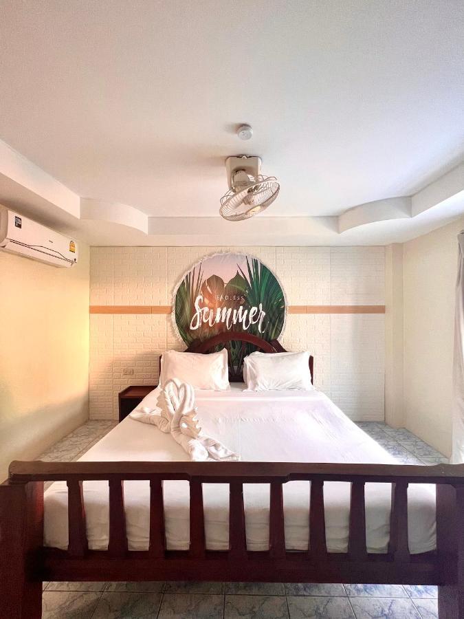 Baankasemsuk hotel 般咔 深宿 Patong Bagian luar foto