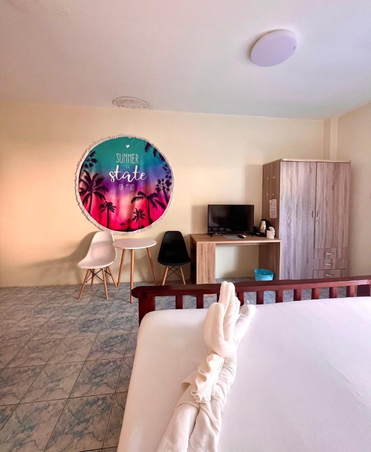 Baankasemsuk hotel 般咔 深宿 Patong Bagian luar foto