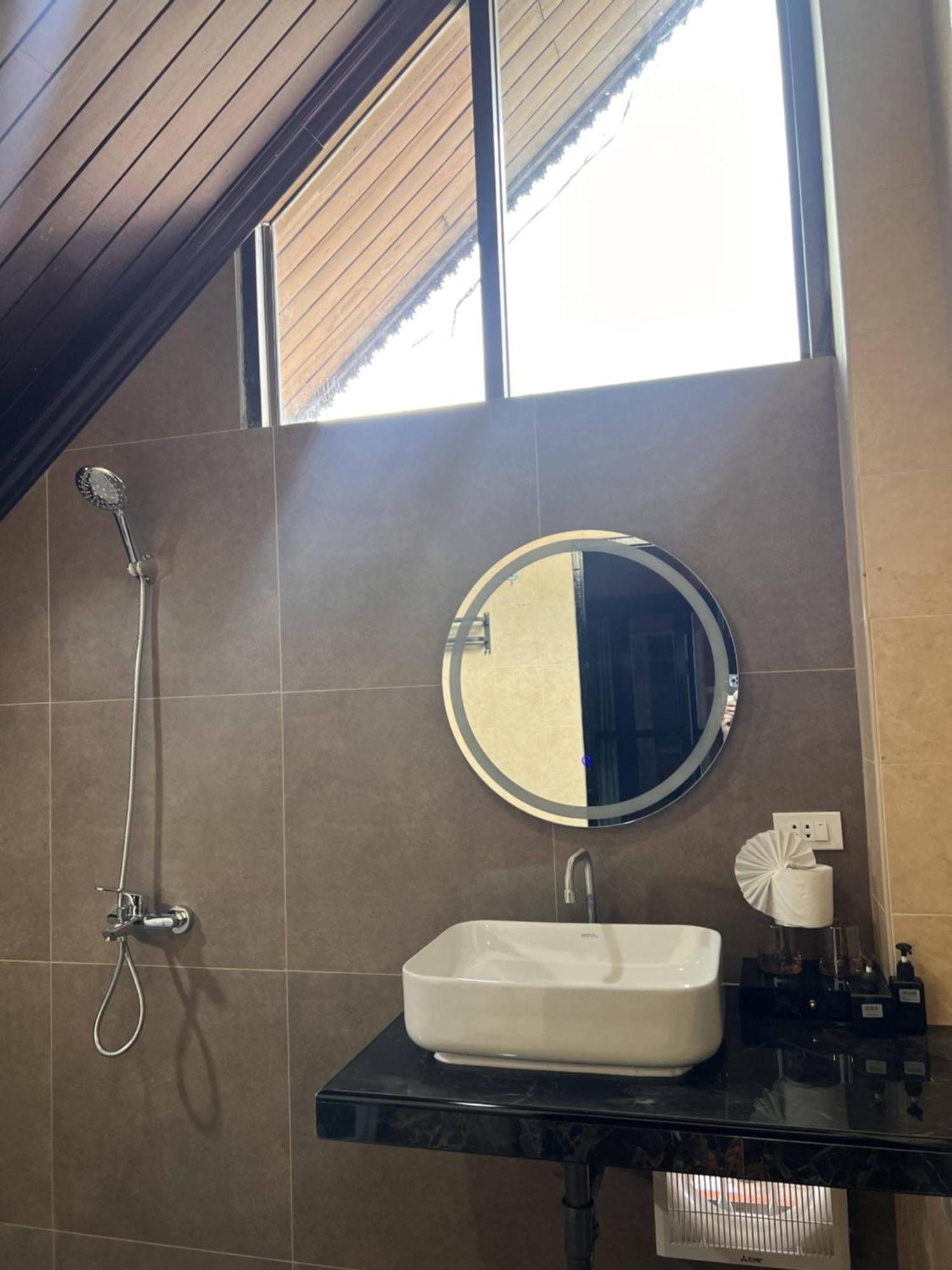 Baankasemsuk hotel 般咔 深宿 Patong Bagian luar foto