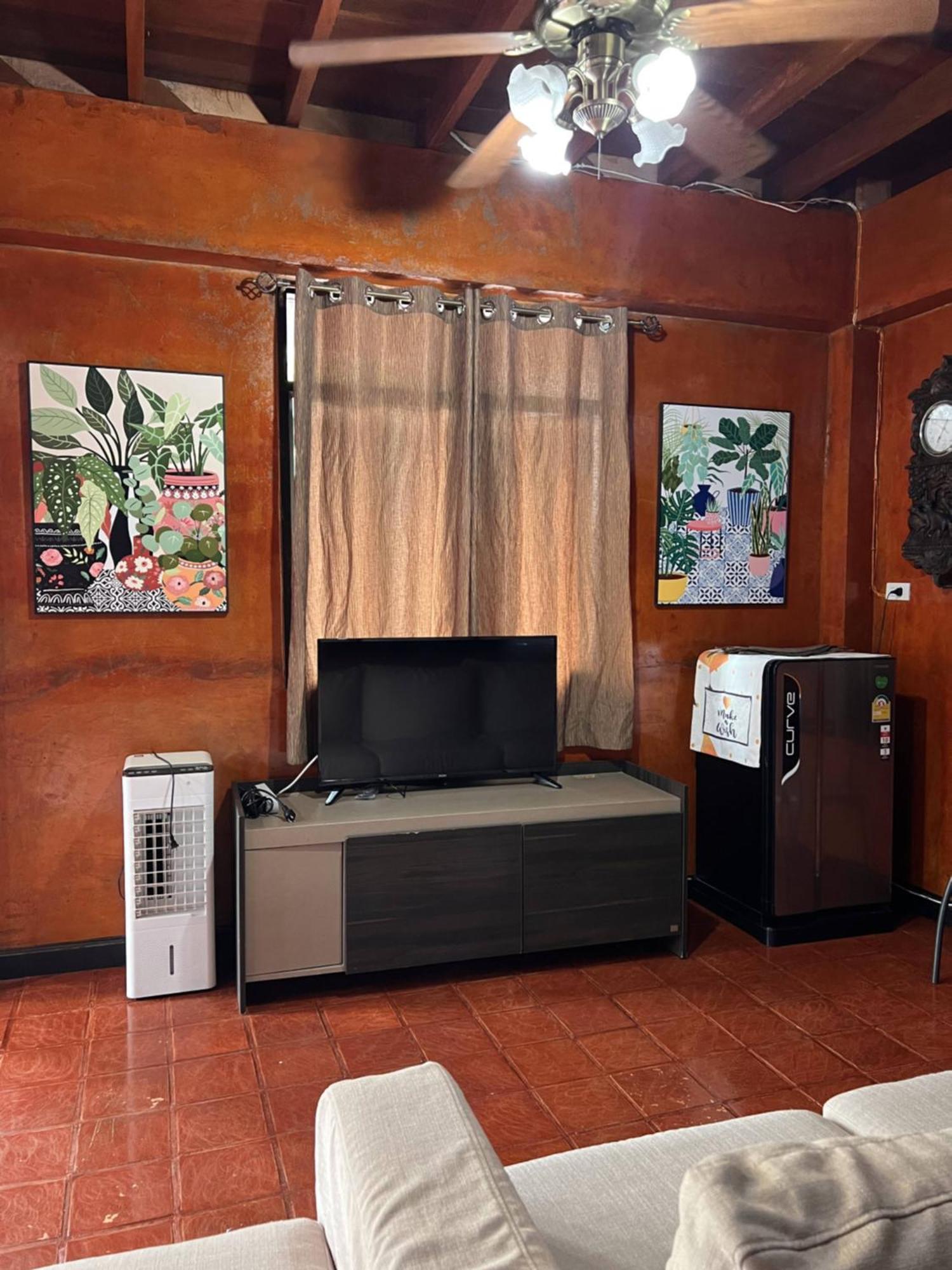 Baankasemsuk hotel 般咔 深宿 Patong Bagian luar foto